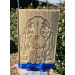 Vágott kutyás könyvszobor